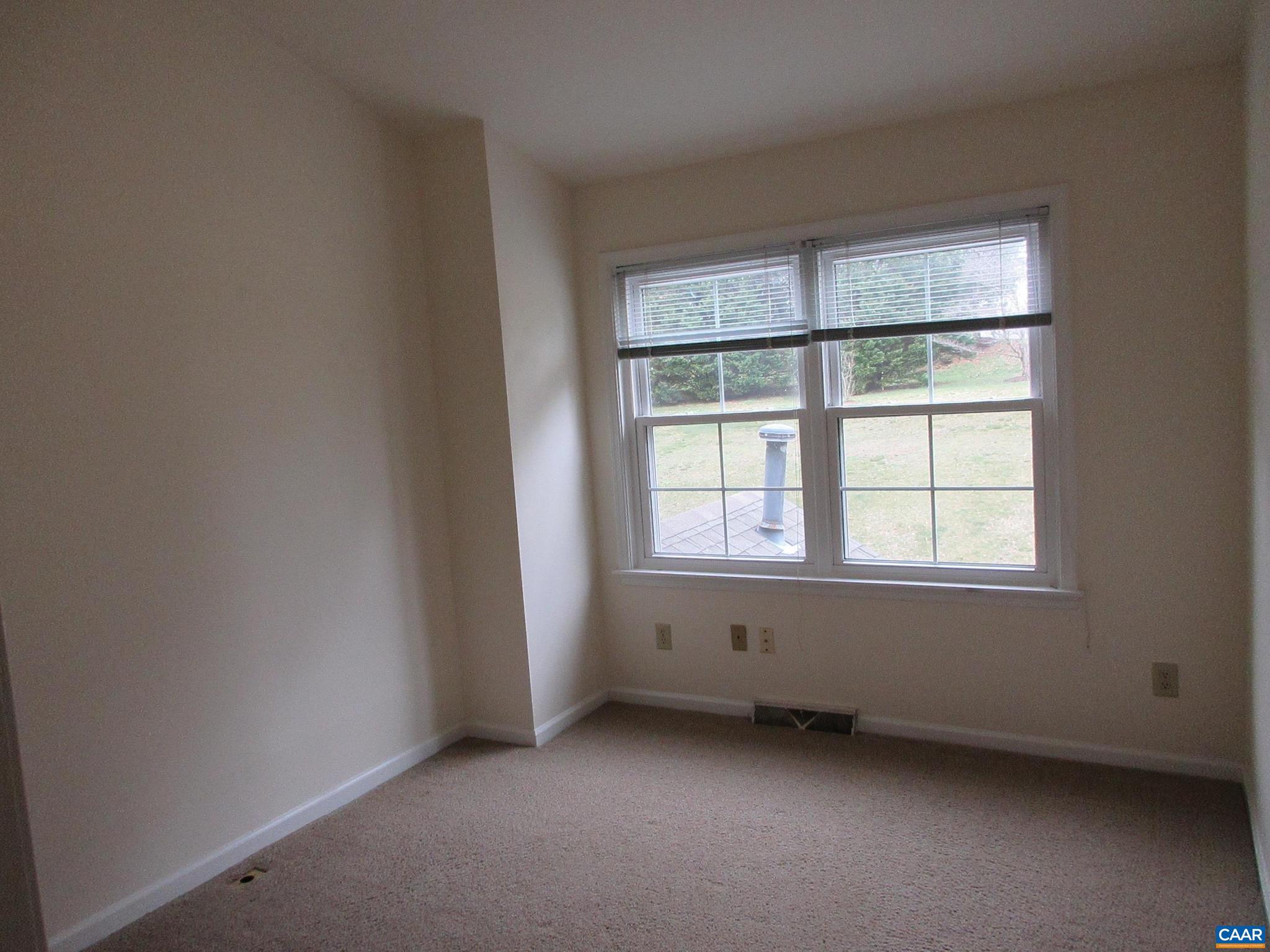 3213 Gateway Circle Charlottesville, VA 22911 - Photo 12 of 17