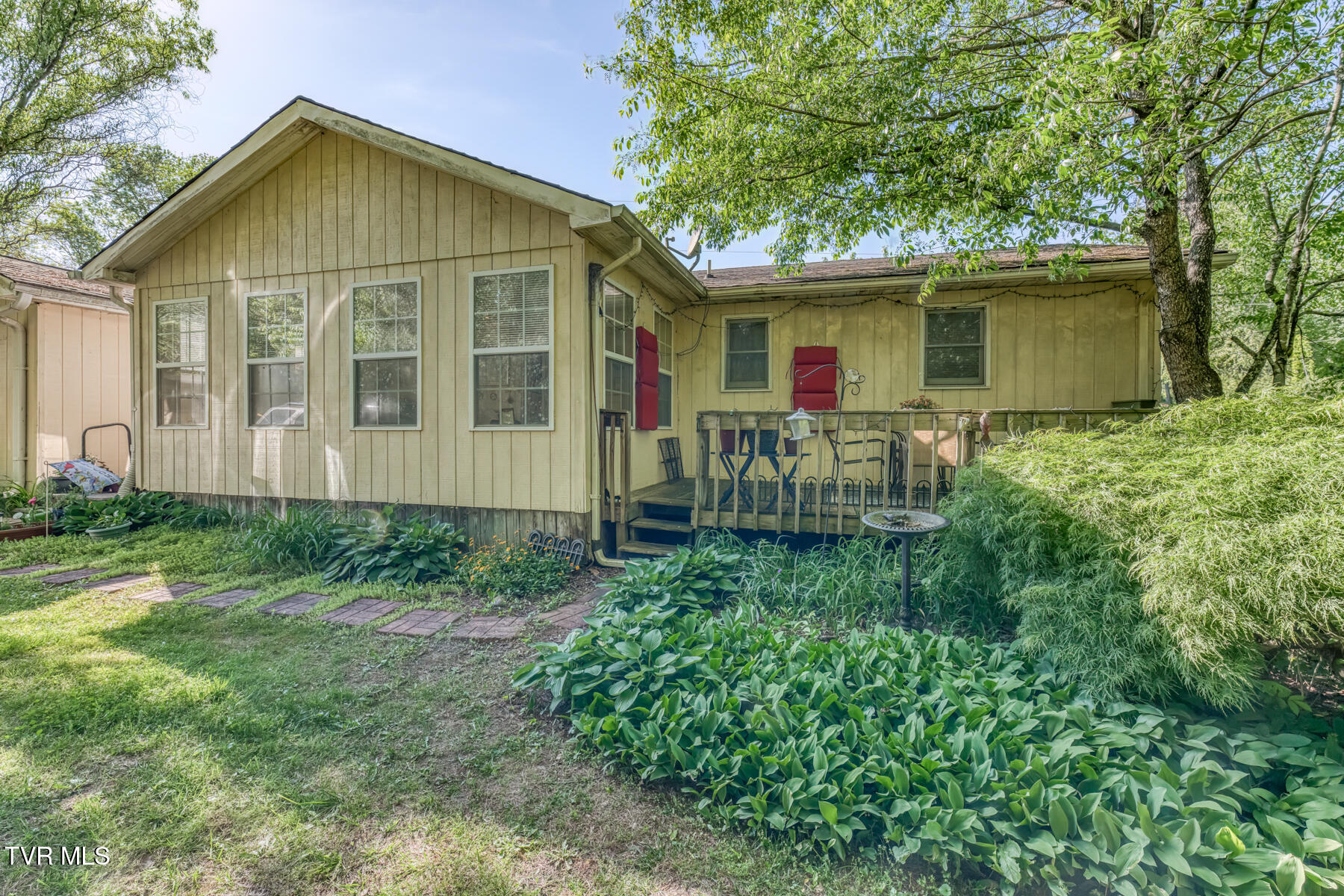 1189 Weaver Branch Road Bluff City, TN 37618 - Photo 26 of 34 1189 Weaver Branch Rd-26