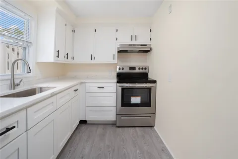 $649,900 | 370 Montgomery Avenue, Cranston, RI 02905