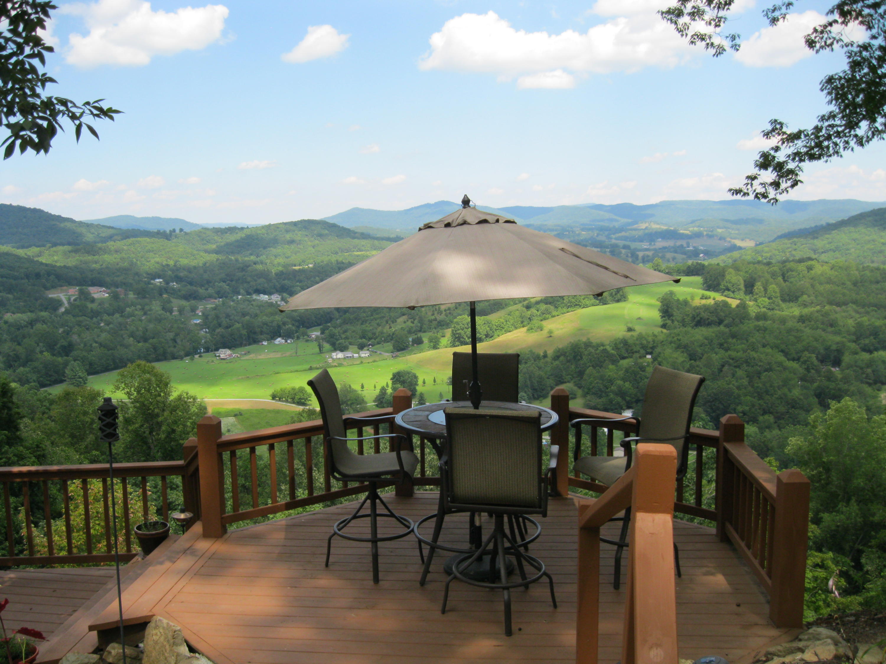 252 Falls Pointe Road Hinton, WV 25951 - Photo 22 of 53 Gallery Image 22