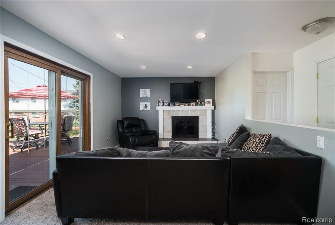 47303 Shelby Road Utica, MI 48317 - Photo 13 of 35 DSC05061-Edit.jpg