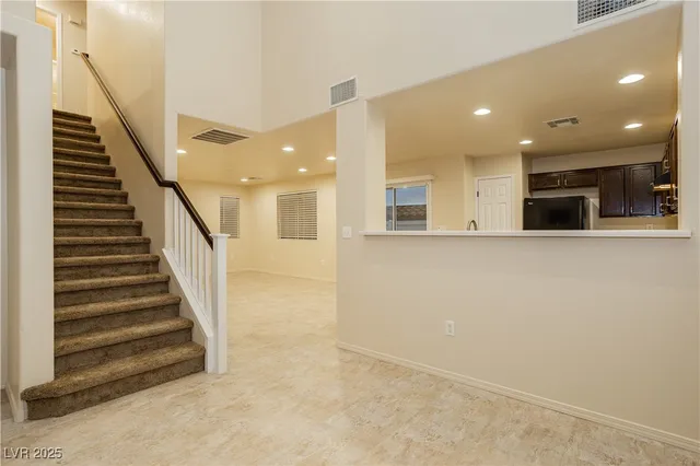 $2,000 | 3917 Bayamon Street, Las Vegas, NV 89129