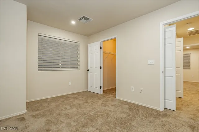 $2,000 | 3917 Bayamon Street, Las Vegas, NV 89129