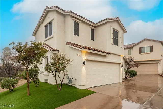 $2,000 | 3917 Bayamon Street, Las Vegas, NV 89129