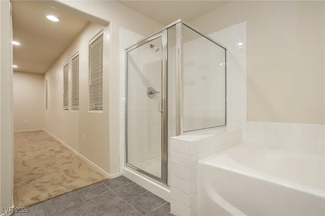 $2,000 | 3917 Bayamon Street, Las Vegas, NV 89129