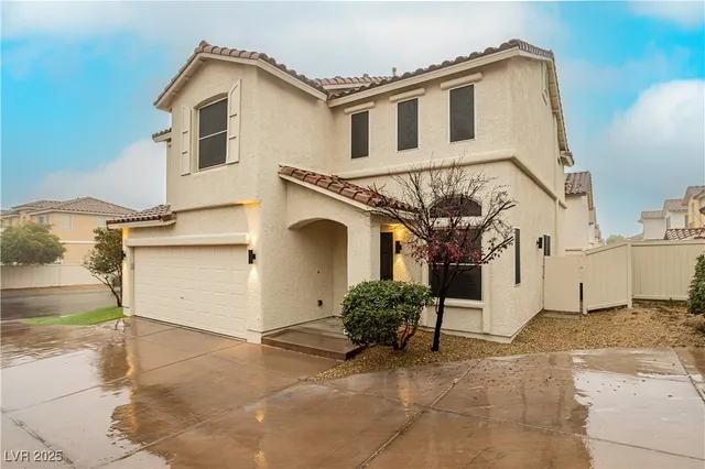 $2,000 | 3917 Bayamon Street, Las Vegas, NV 89129