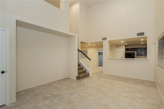 $2,000 | 3917 Bayamon Street, Las Vegas, NV 89129