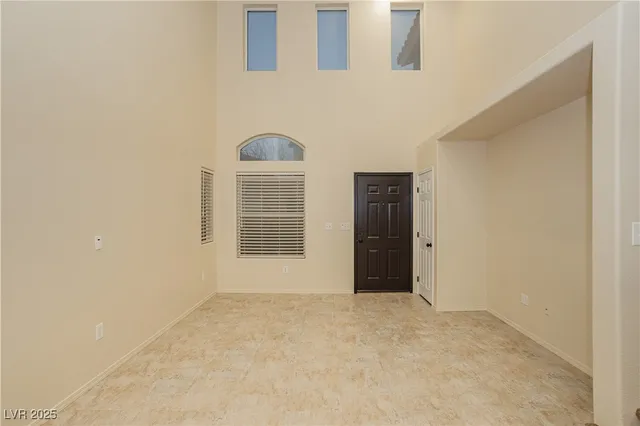 $2,000 | 3917 Bayamon Street, Las Vegas, NV 89129