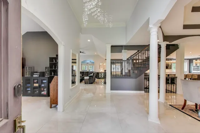 $734,900 | 7215 Inverway Drive, Lakewood, IL 60014