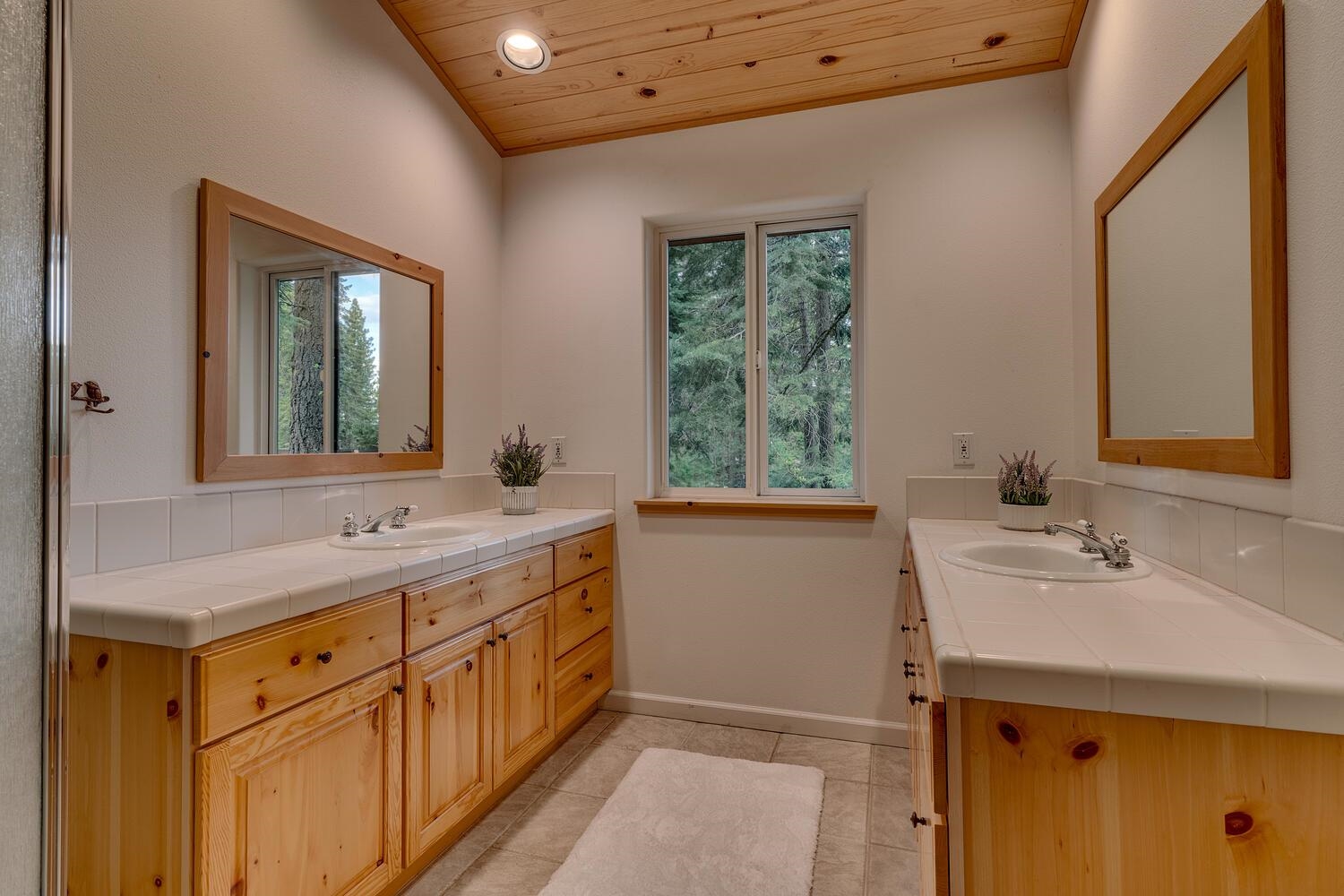 634 Agate Road Carnelian Bay, CA 96140 - Photo 12 of 21 Gallery Image 12