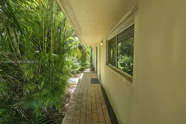 $849,000 | 10681 Southwest 47th Street, Davie, FL 33328