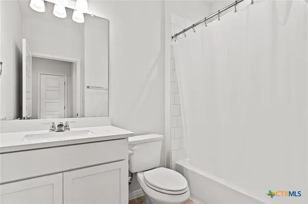 $2,025 | 448 Chaste Tree Drive, San Marcos, TX 78666