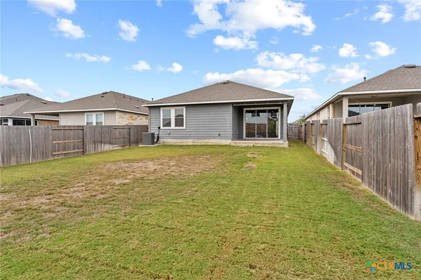 $2,025 | 448 Chaste Tree Drive, San Marcos, TX 78666