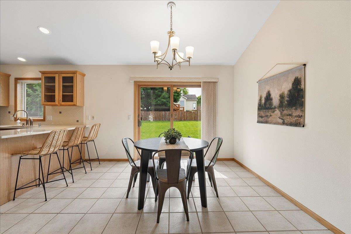2645 Mica Road Fitchburg, WI 53711 - Photo 8 of 56
