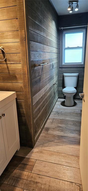 2075 North Keene Road Clearwater, FL 33755 - Photo 14 of 31 a bathroom with a sink and a mirror