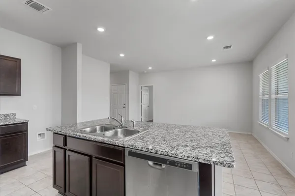 $1,495 | 108 Ragnar Drive, Jarrell, TX 76537