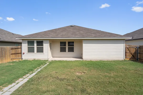 $1,495 | 108 Ragnar Drive, Jarrell, TX 76537