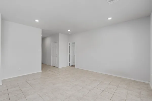 $1,495 | 108 Ragnar Drive, Jarrell, TX 76537