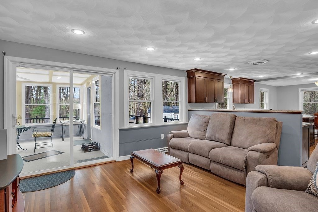 49 Sleigh Road Chelmsford, MA 01824 - Photo 10 of 39 Gallery Image 10