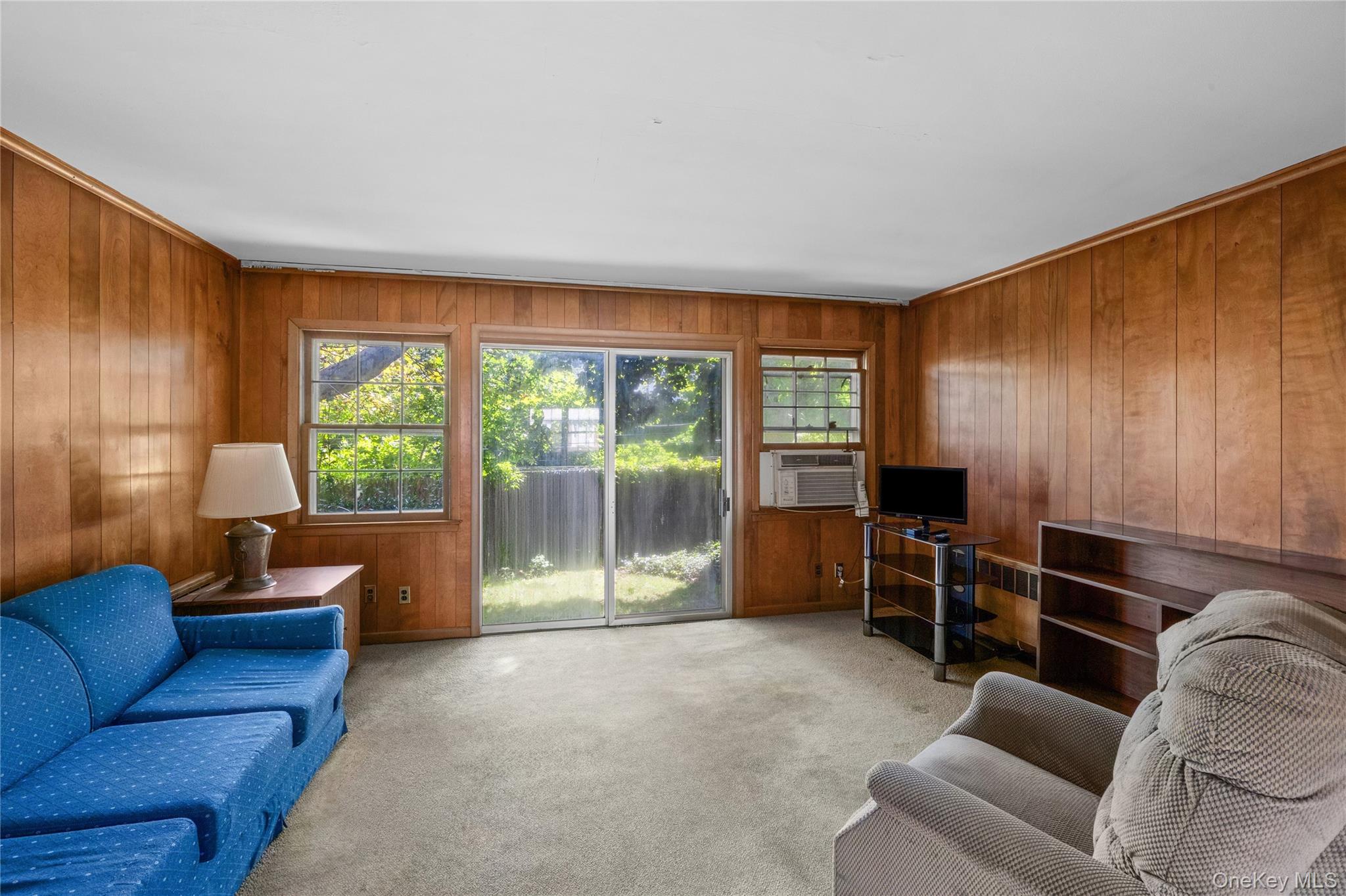 52 Borglum Road Manhasset, NY 11030 - Photo 8 of 29 Gallery Image 8