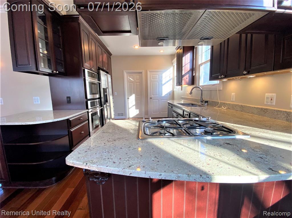916 Ruffner Avenue Birmingham, MI 48009 - Photo 4 of 33