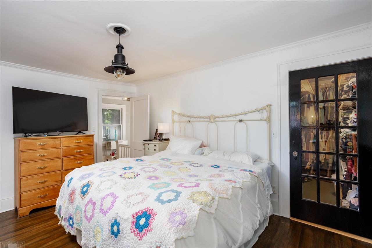 1817 Hawthorne Road Grosse Pointe Woods, MI 48236 - Photo 23 of 42