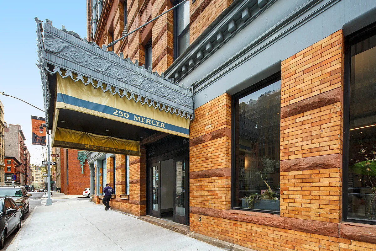 250 Mercer Street, Unit C318 Manhattan, NY 10012 - Photo 13 of 14