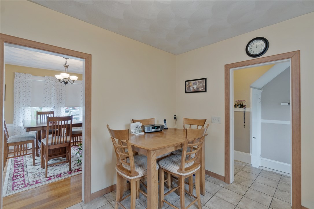 73 Western Promenade Cranston, RI 02905 - Photo 3 of 15