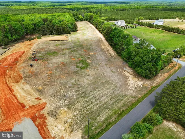 $697,000 | 4 Lederers Trace, Richardsville, VA 22736