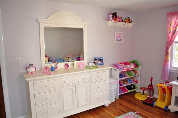 5 Phelps Road Framingham, MA 01702 - Photo 18 of 30 Gallery Image 18