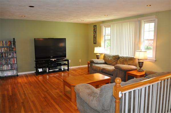 5 Phelps Road Framingham, MA 01702 - Photo 5 of 30 Gallery Image 5