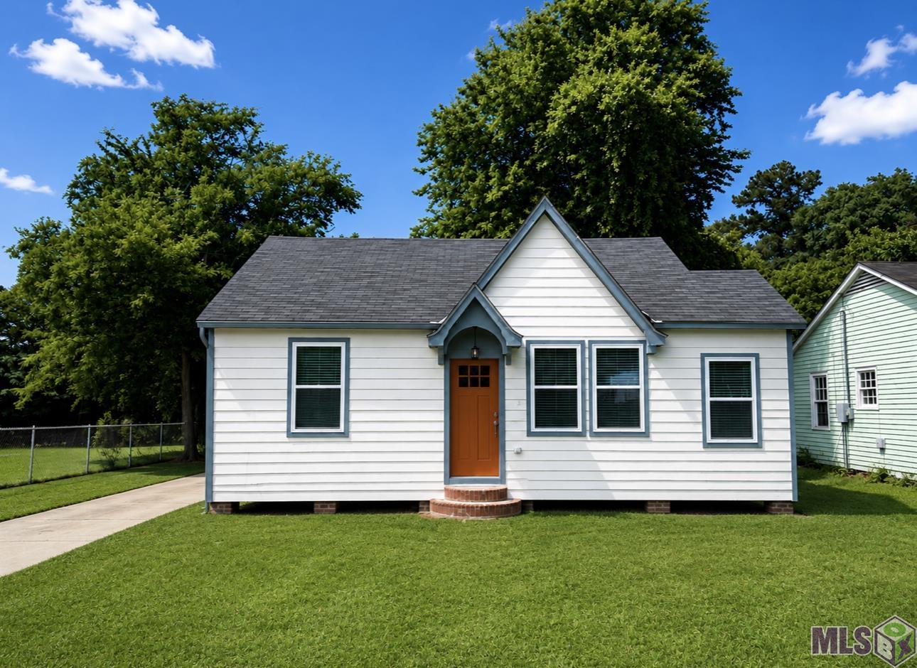 2645 Seneca Street Baton Rouge, LA 70805 - Photo 2 of 16
