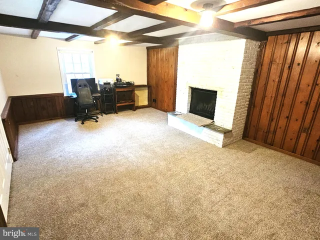 a view of room with window