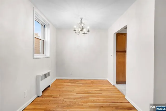 $2,300 | 2160 Center Avenue, Unit 5R, Fort Lee, NJ 07024