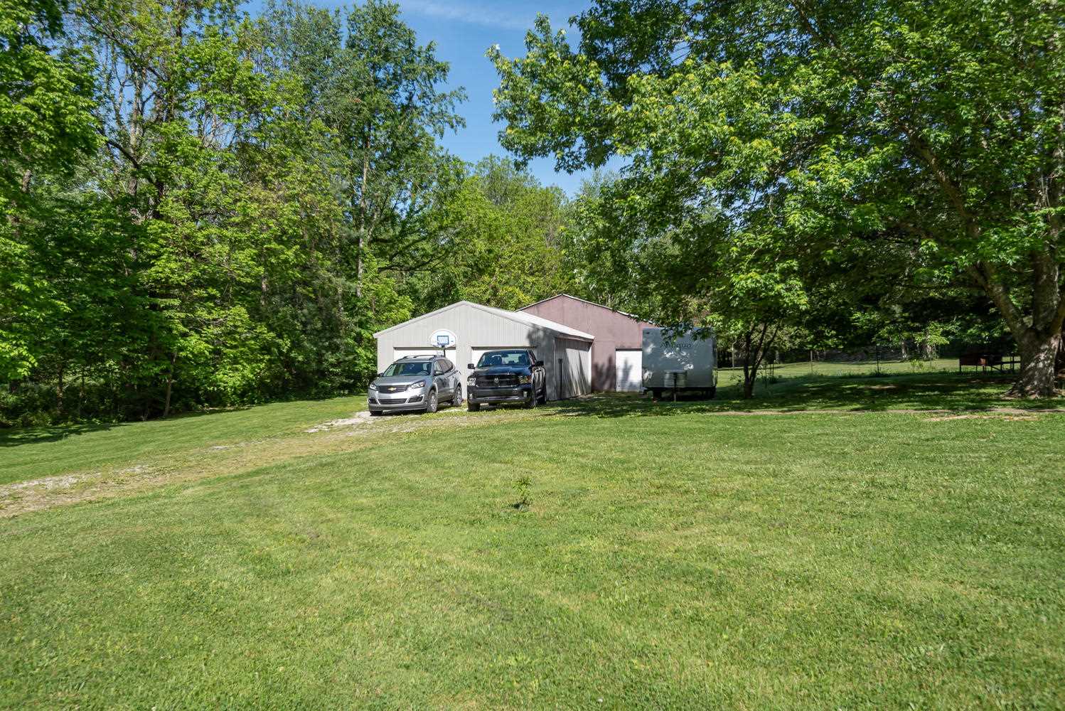 3569 West Cockrell Road Bloomington, IN 47403 - Photo 3 of 35 Gallery Image 3
