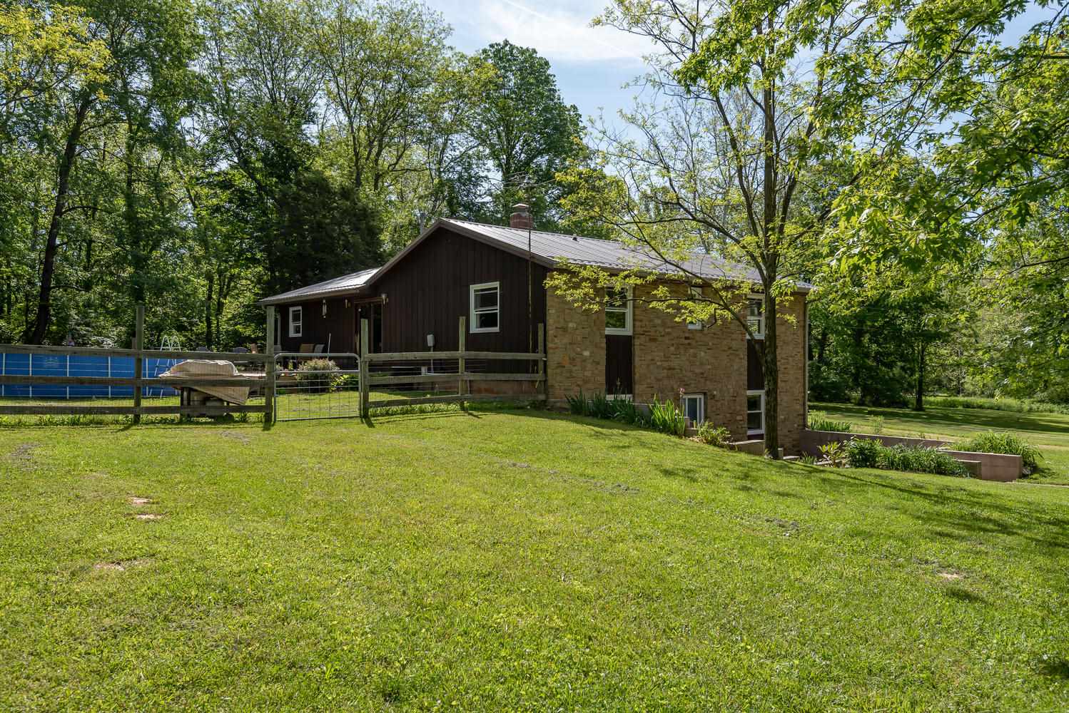 3569 West Cockrell Road Bloomington, IN 47403 - Photo 27 of 35 Gallery Image 27