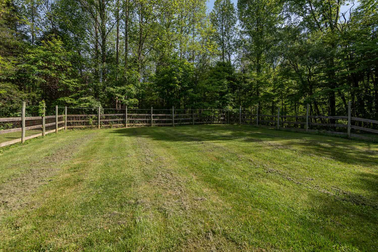 3569 West Cockrell Road Bloomington, IN 47403 - Photo 31 of 35 Gallery Image 31