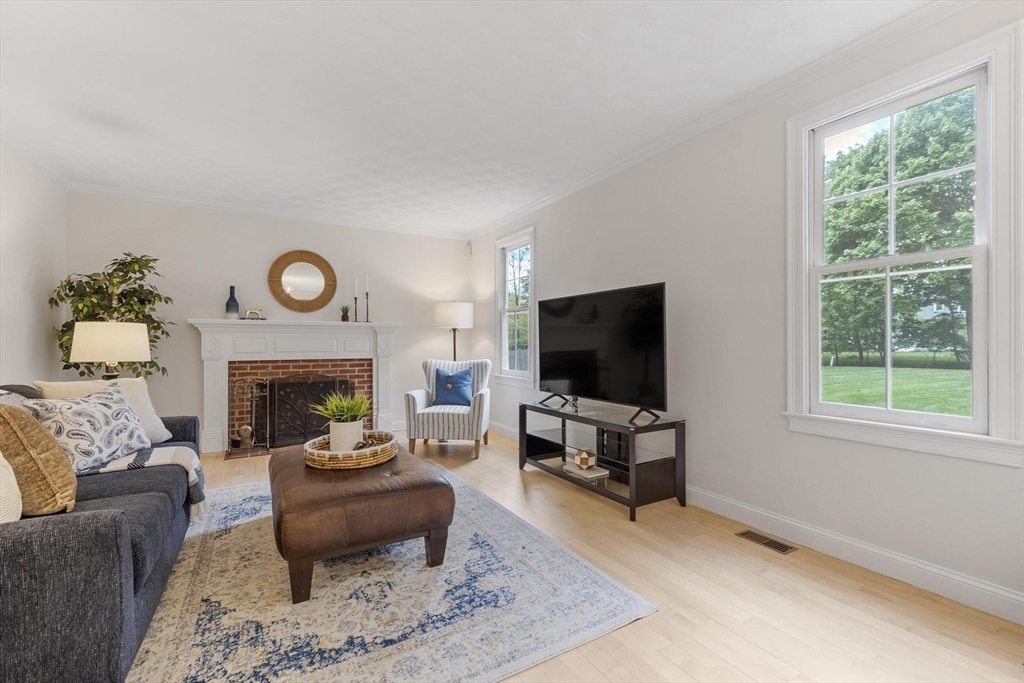 37 Concord Road Acton, MA 01720 - Photo 17 of 42 Gallery Image 17
