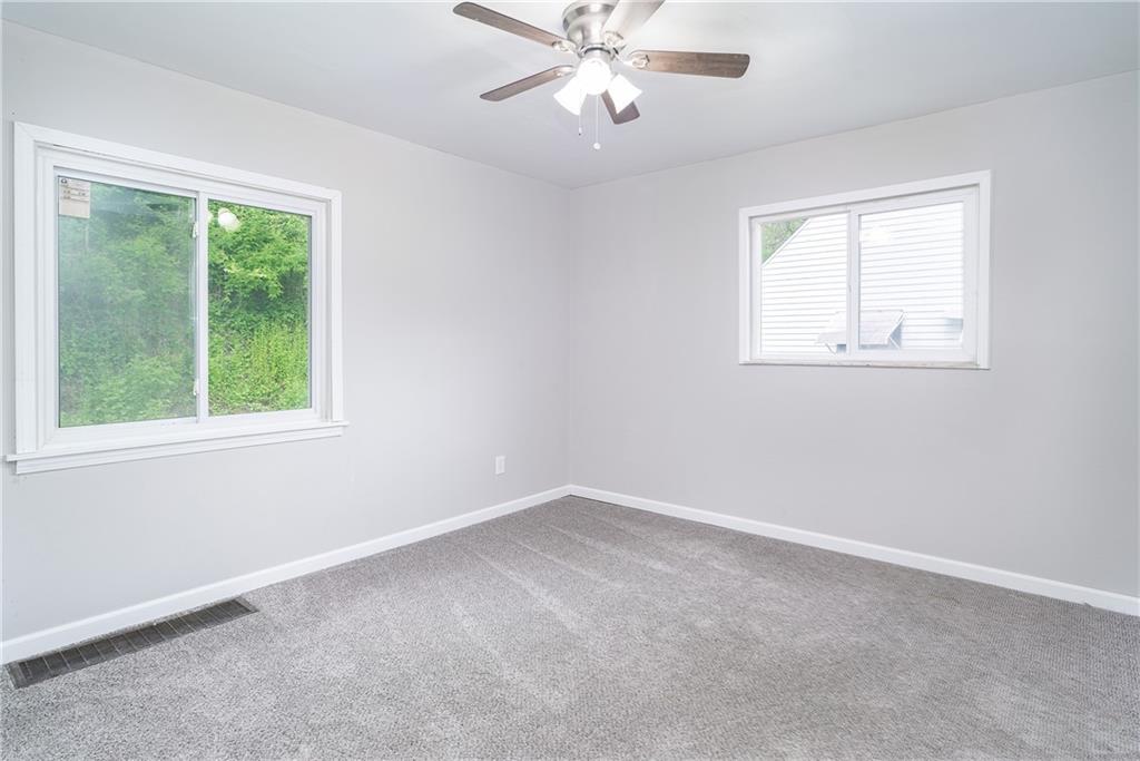 721 Jefferson Road Pittsburgh, PA 15235 - Photo 13 of 17 Gallery Image 13