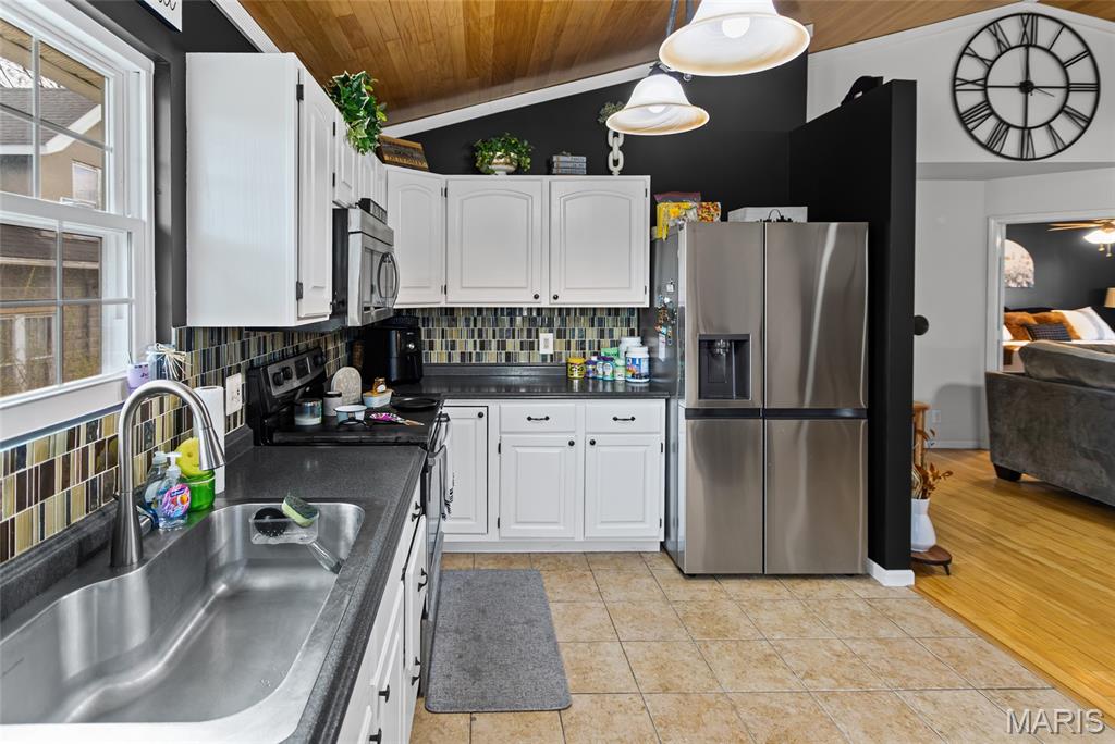 1345 Poplar Street, Unit 2A Highland, IL 62249 - Photo 7 of 32