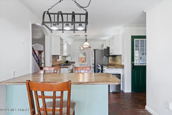 $450,000 | 8937 Robertson Lane South, Olive Branch, MS 38654