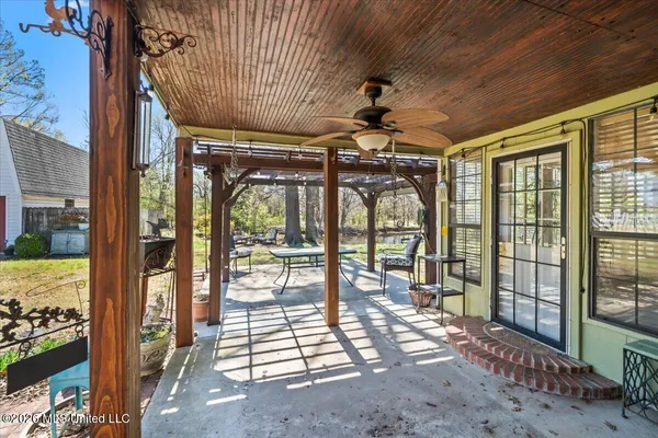$450,000 | 8937 Robertson Lane South, Olive Branch, MS 38654