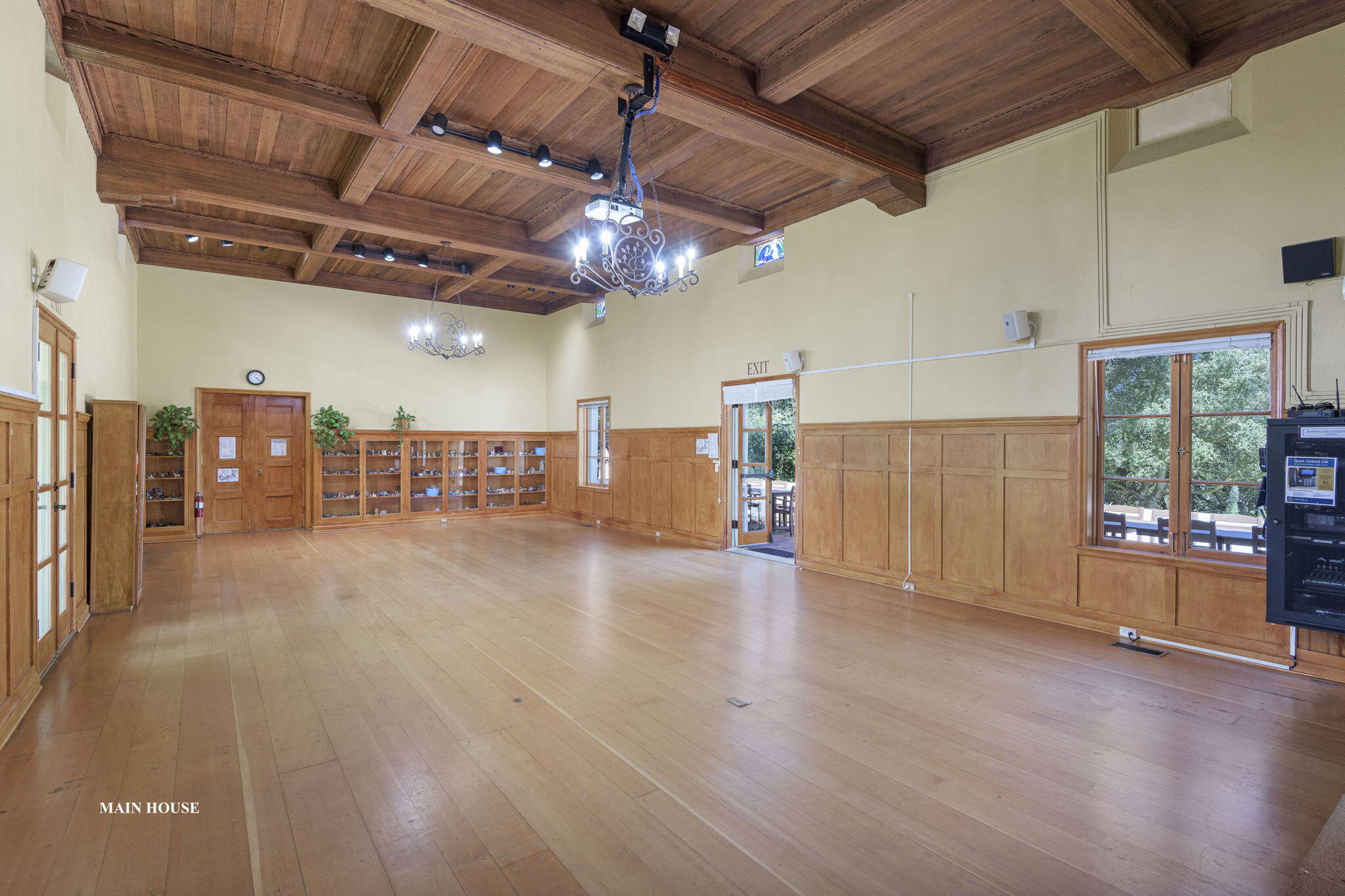 249 Lambert Road Carpinteria, CA 93013 - Photo 14 of 51 249 Lambert Road - Carpinteria, CA