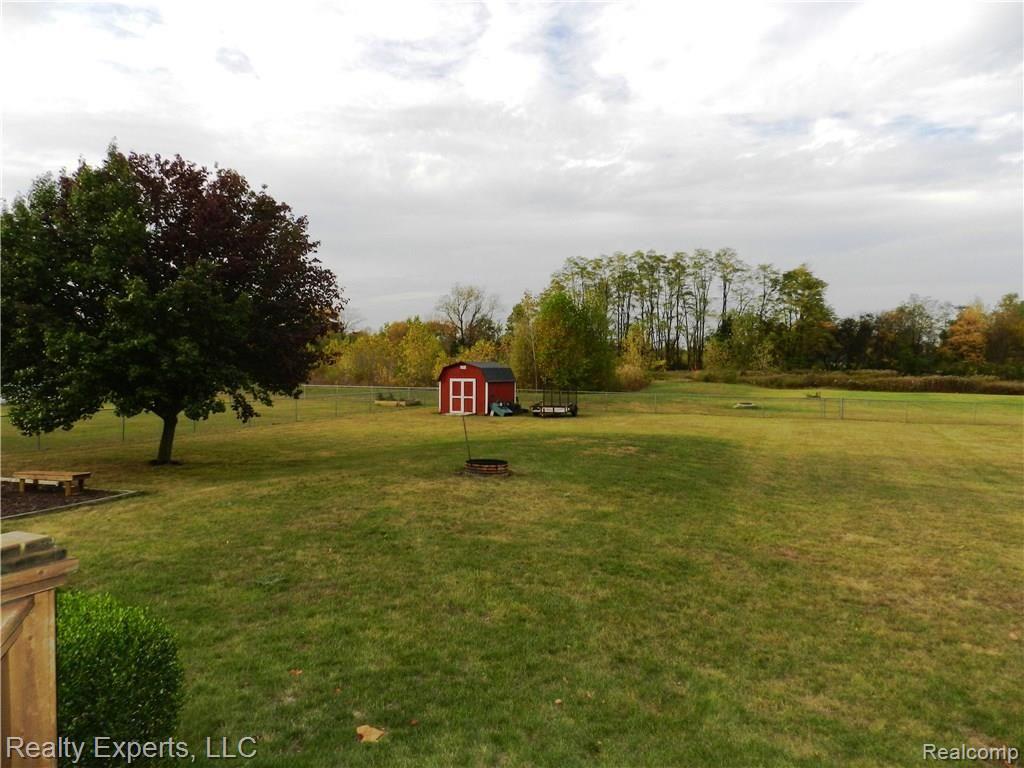 49020 Willis Road Belleville, MI 48111 - Photo 27 of 31 Fenced backyard