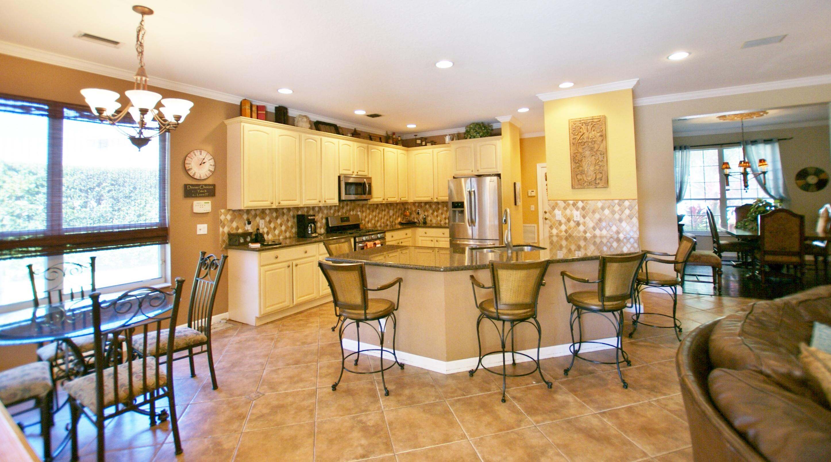 1225 Egret Circle South Jupiter, FL 33458 - Photo 12 of 36 Kitchen