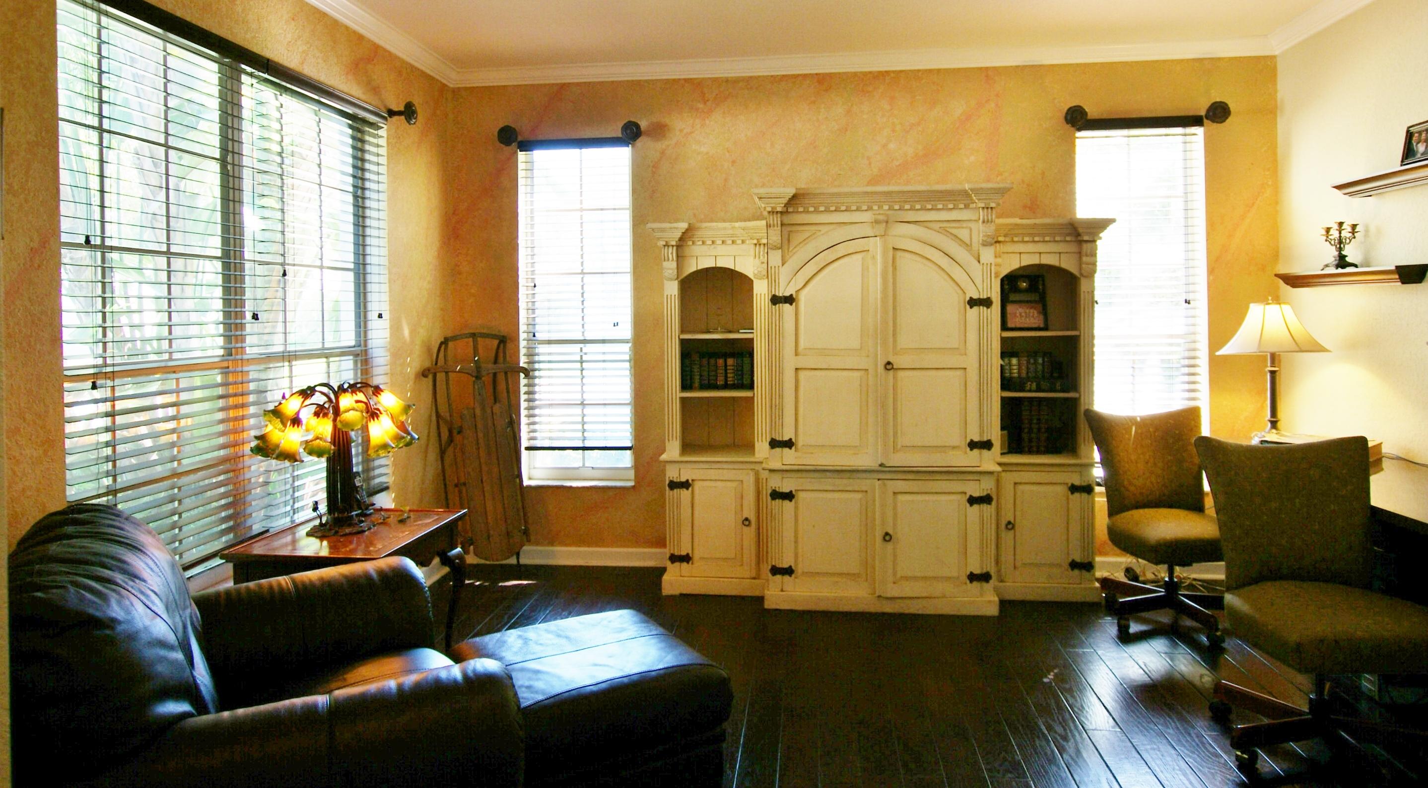 1225 Egret Circle South Jupiter, FL 33458 - Photo 4 of 36 Living Room