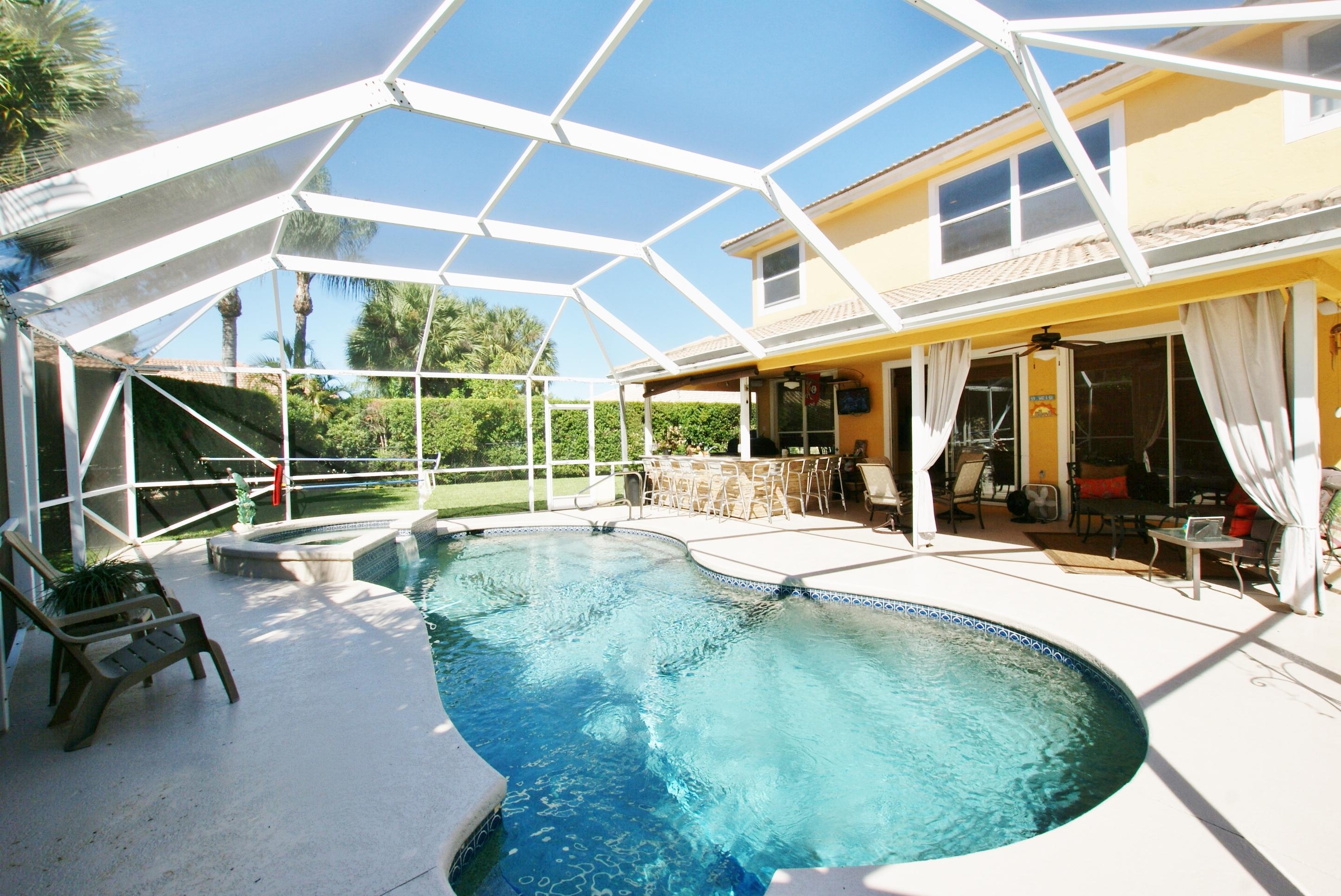 1225 Egret Circle South Jupiter, FL 33458 - Photo 32 of 36 Pool