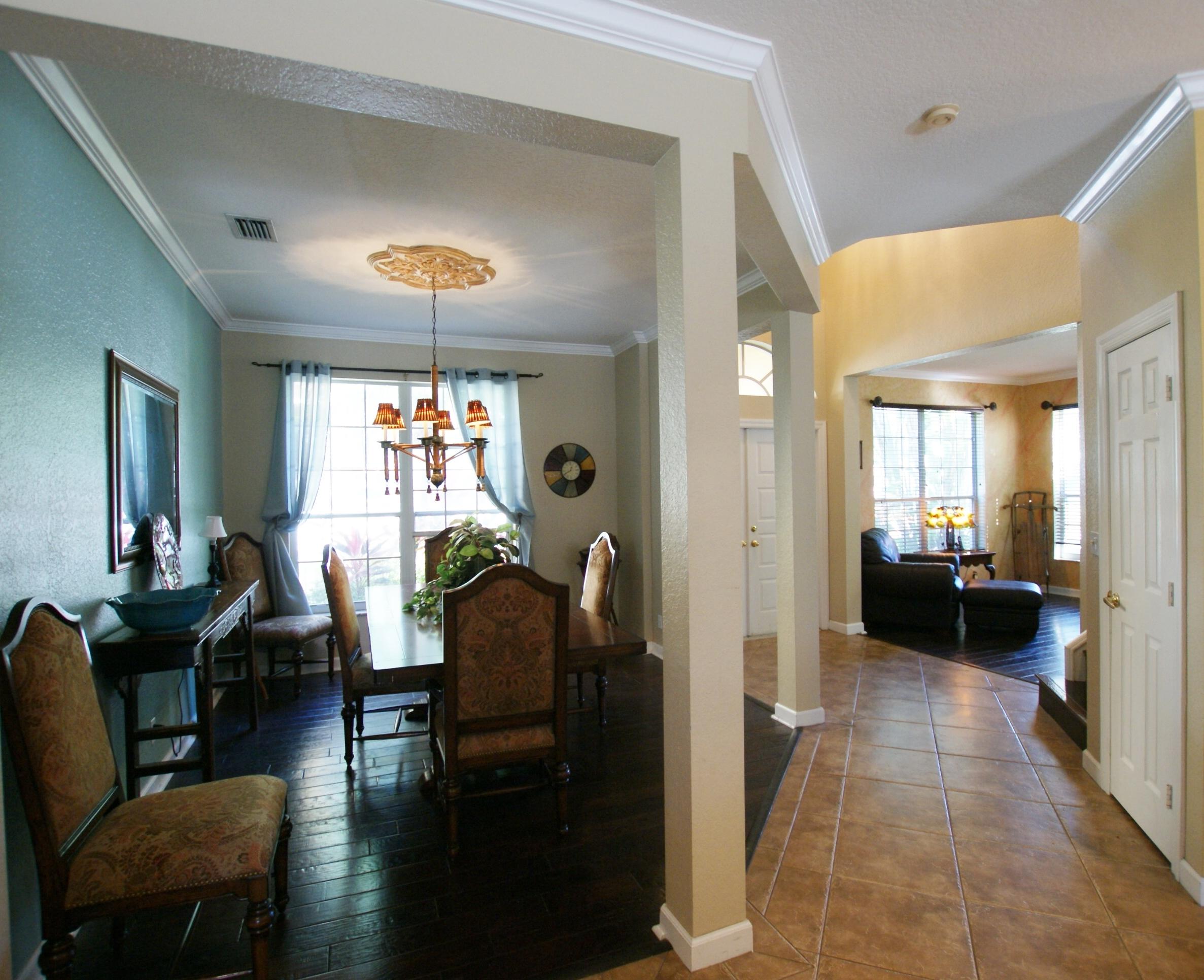 1225 Egret Circle South Jupiter, FL 33458 - Photo 7 of 36 Dining Room