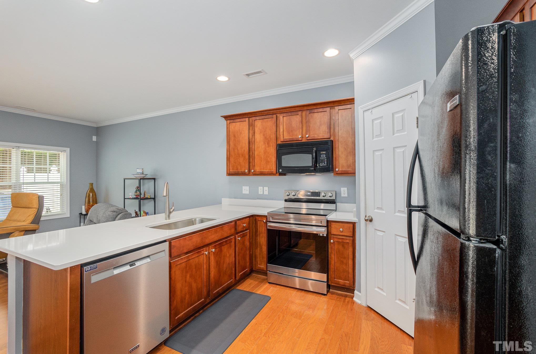 2543 Spring Oaks Way Raleigh, NC 27614 - Photo 4 of 27 Gallery Image 4