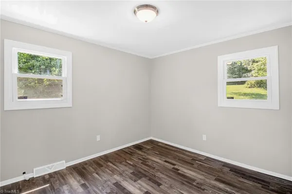 $1,200 | 305 Short Avenue, Madison, NC 27025